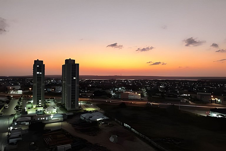 Apto 2 Qtos, Praia, Vista Incrível e Lazer Completo João Pes