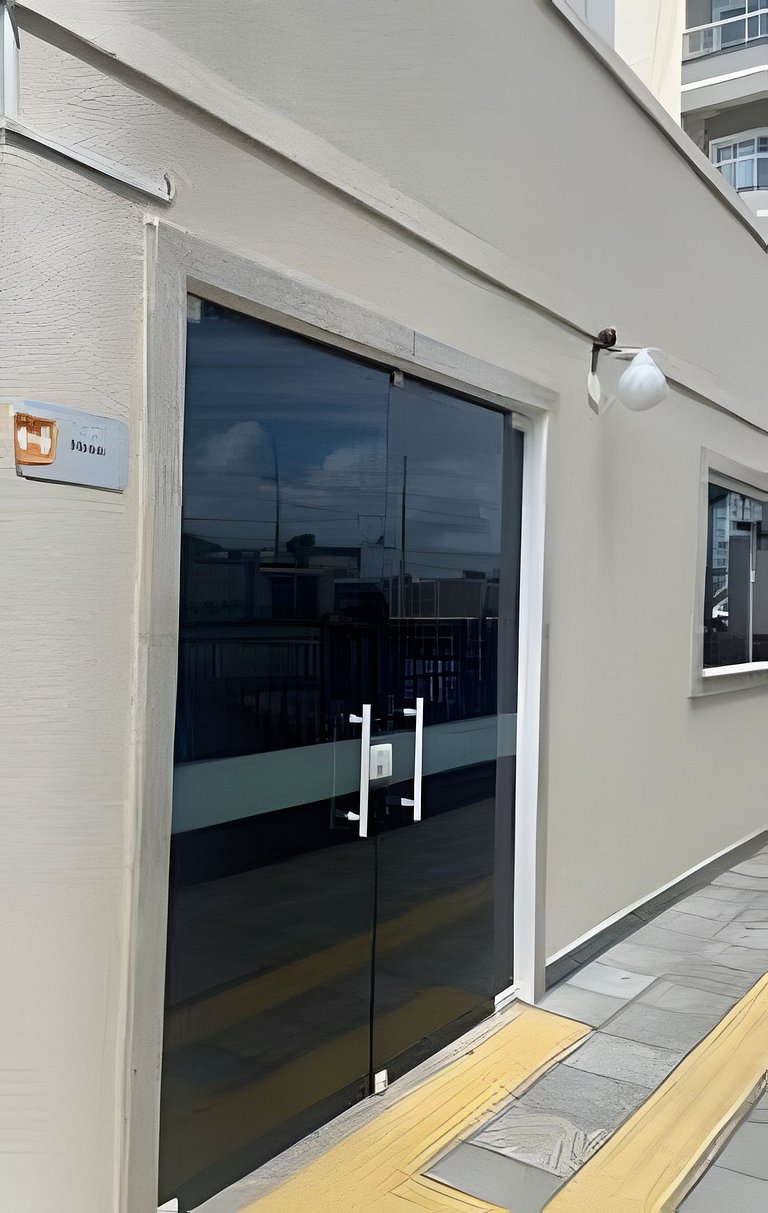 Apto 2 Qtos  Wi-Fi + garagem - Vista Mar - Piscina