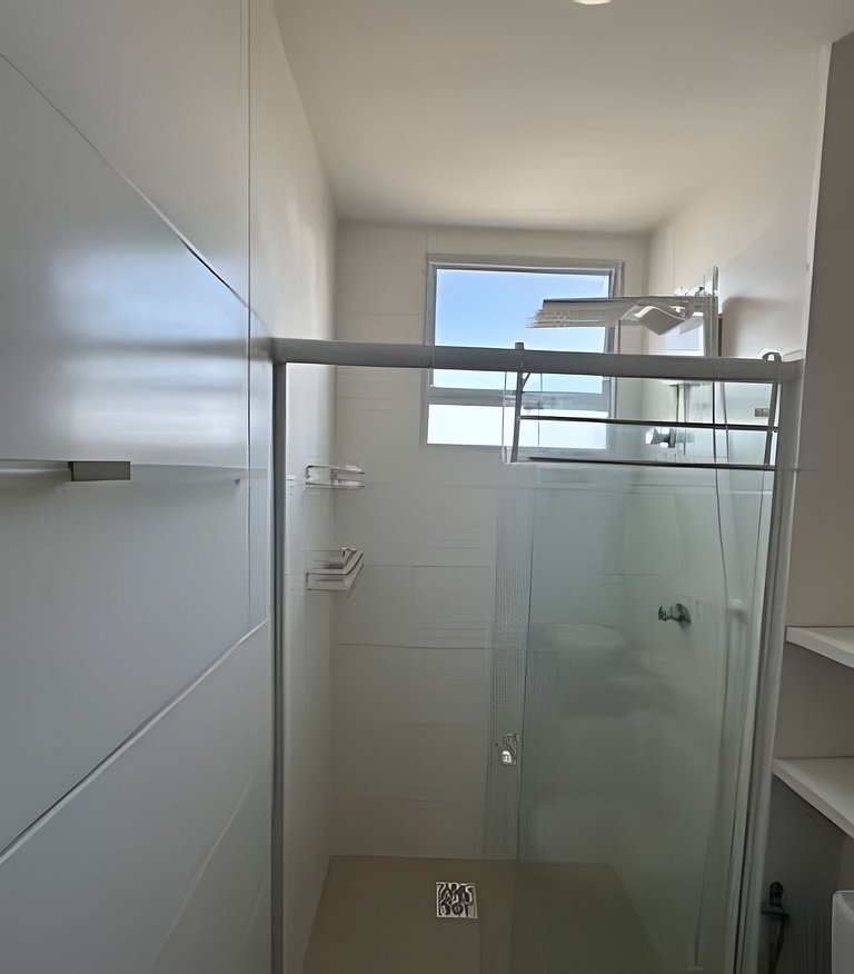 Apto 2 Qtos  Wi-Fi + garagem - Vista Mar - Piscina