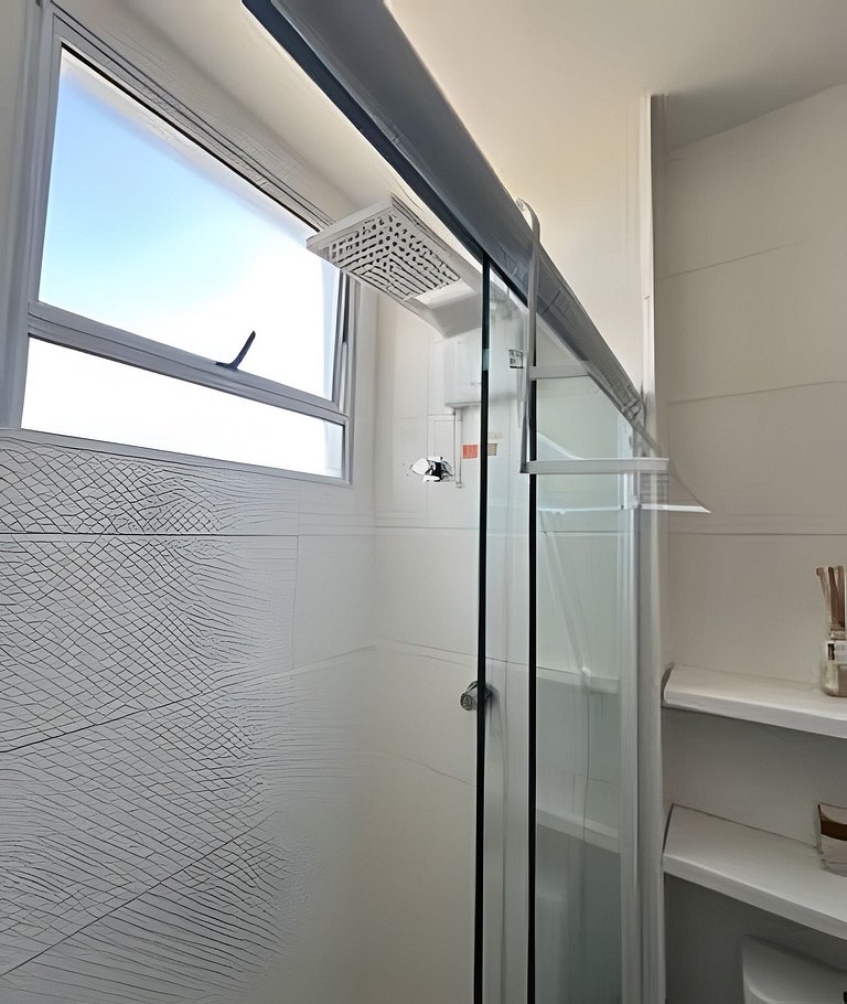 Apto 2 Qtos  Wi-Fi + garagem - Vista Mar - Piscina
