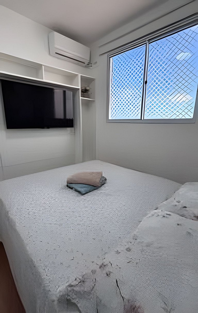Apto 2 Qtos  Wi-Fi + garagem - Vista Mar - Piscina