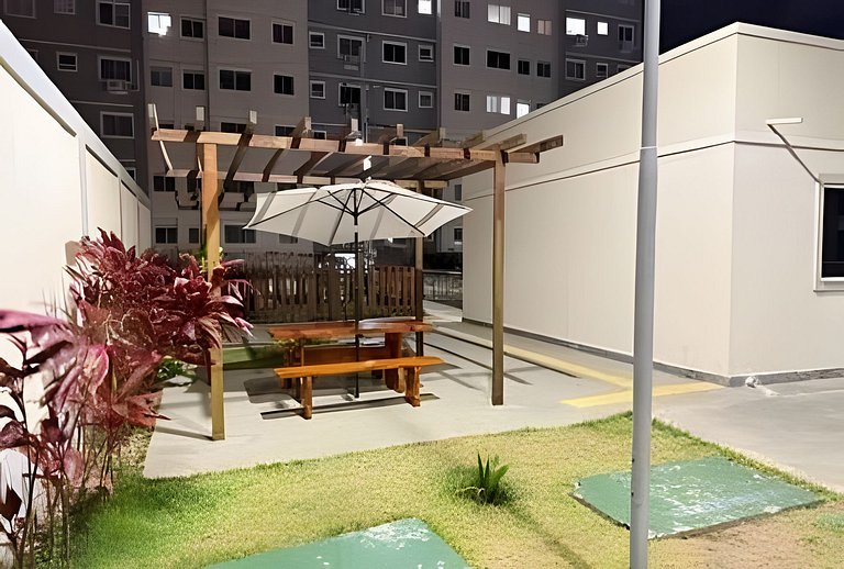 2 Qtos Lindo Apto| Praia +Lazer Completo+ Wi-Fi