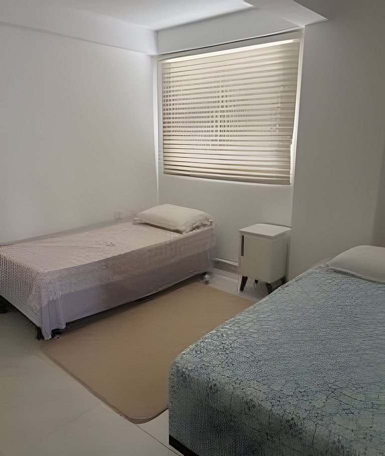 Apto 2 Qtos / Varanda / WiFi / Sol / Verão / Mar