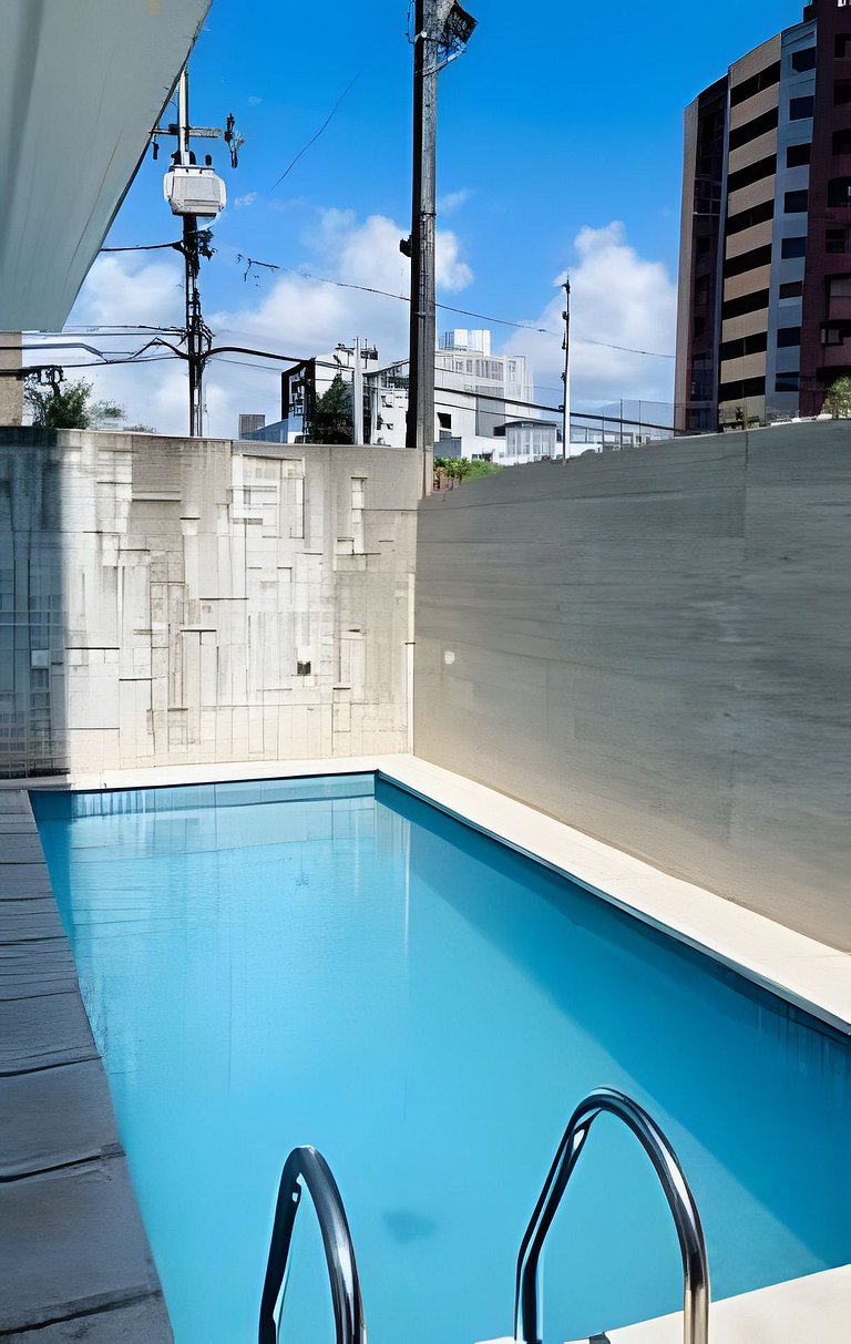 2 Qtos l Varanda | Piscina | Wi-Fi | Garagem