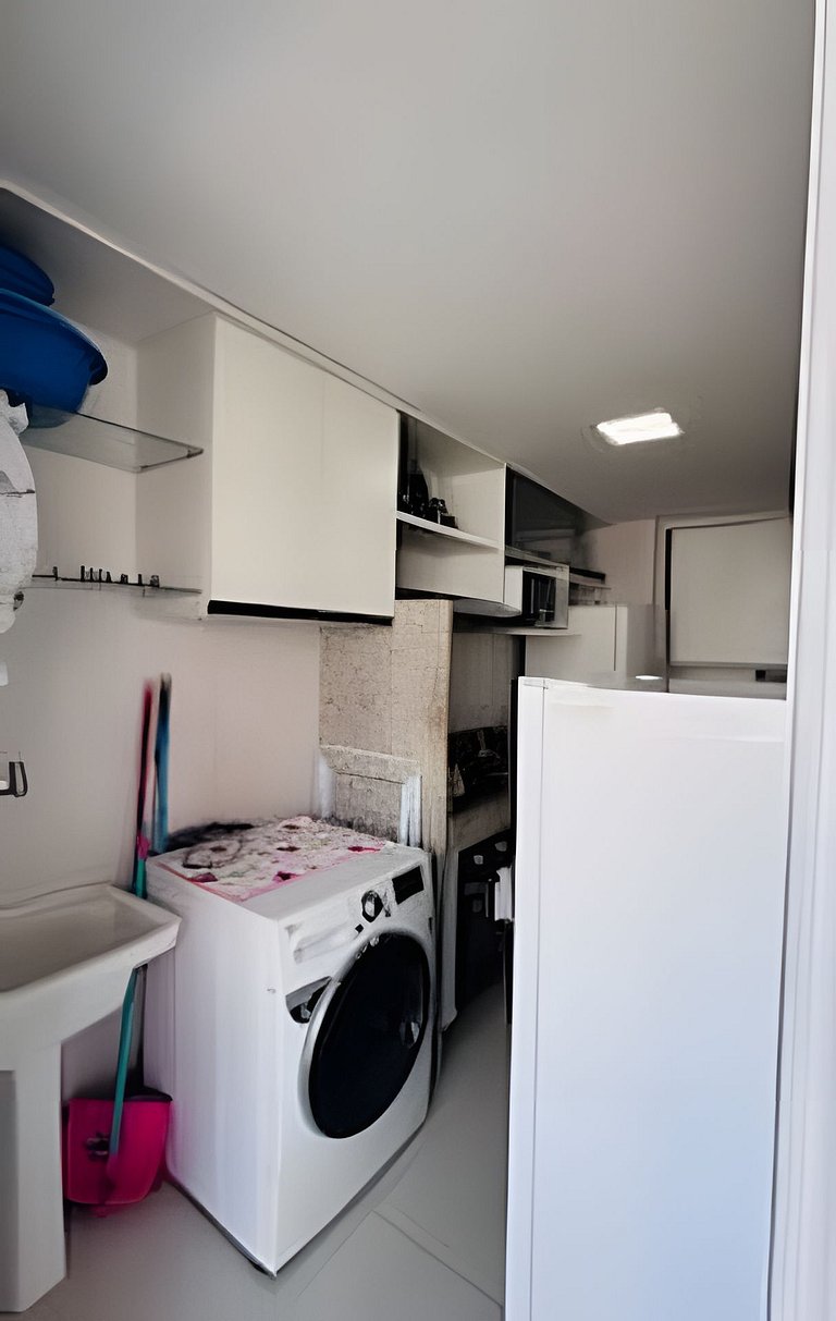 2 Qtos l Varanda | Piscina | Wi-Fi | Garagem