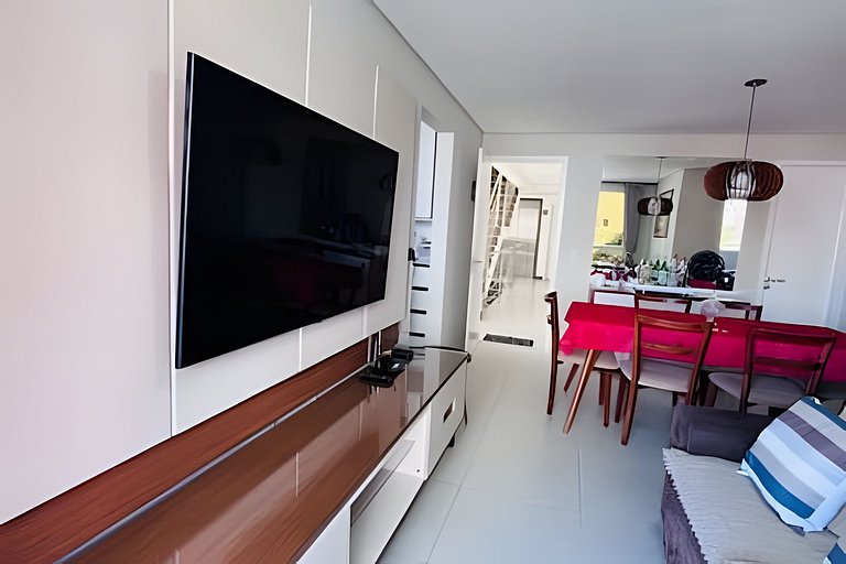 2 Qtos l Varanda | Piscina | Wi-Fi | Garagem