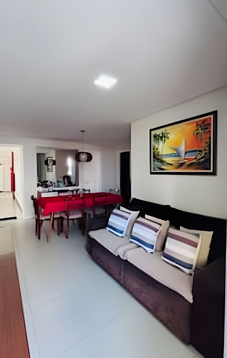 2 Qtos l Varanda | Piscina | Wi-Fi | Garagem