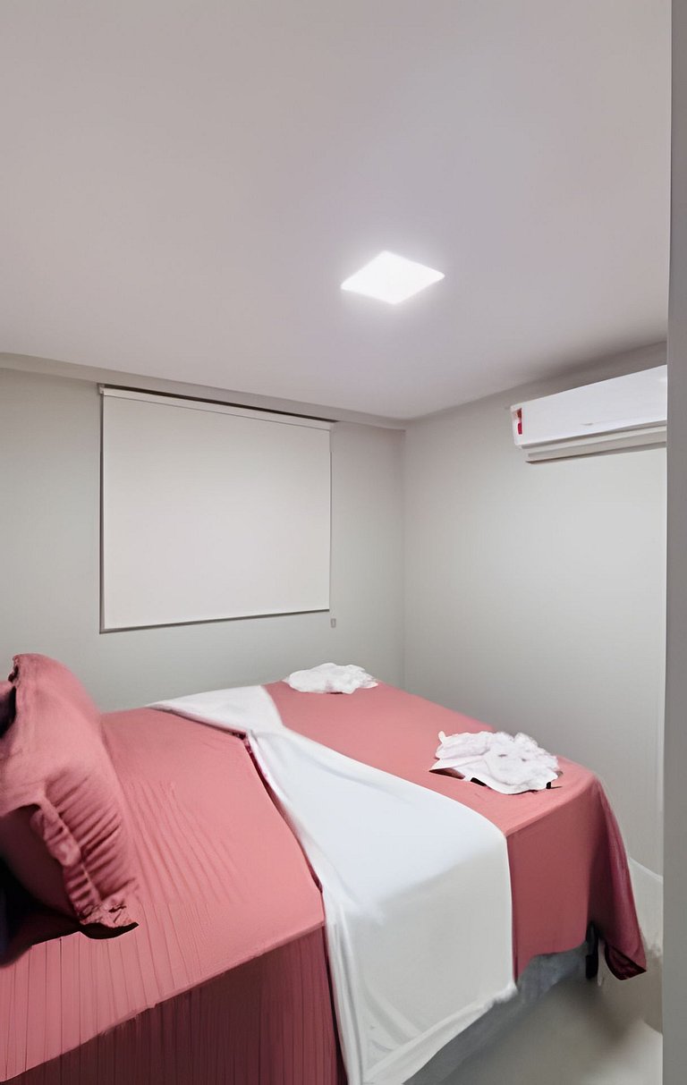 2 Qtos l Varanda | Piscina | Wi-Fi | Garagem