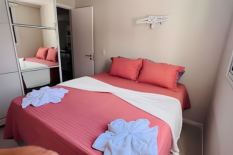 2 Qtos l Varanda | Piscina | Wi-Fi | Garagem