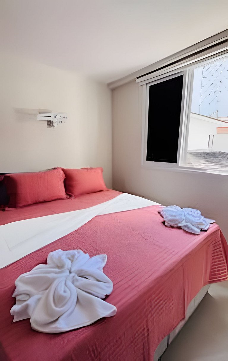 2 Qtos l Varanda | Piscina | Wi-Fi | Garagem