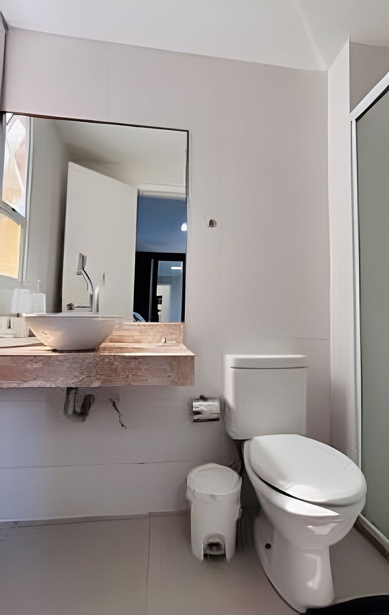 2 Qtos l Varanda | Piscina | Wi-Fi | Garagem