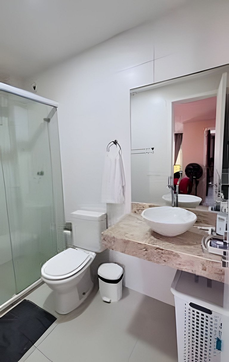 2 Qtos l Varanda | Piscina | Wi-Fi | Garagem