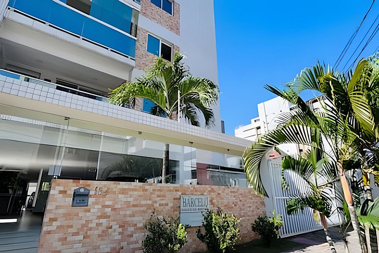 2 Qtos l Varanda | Piscina | Wi-Fi | Garagem